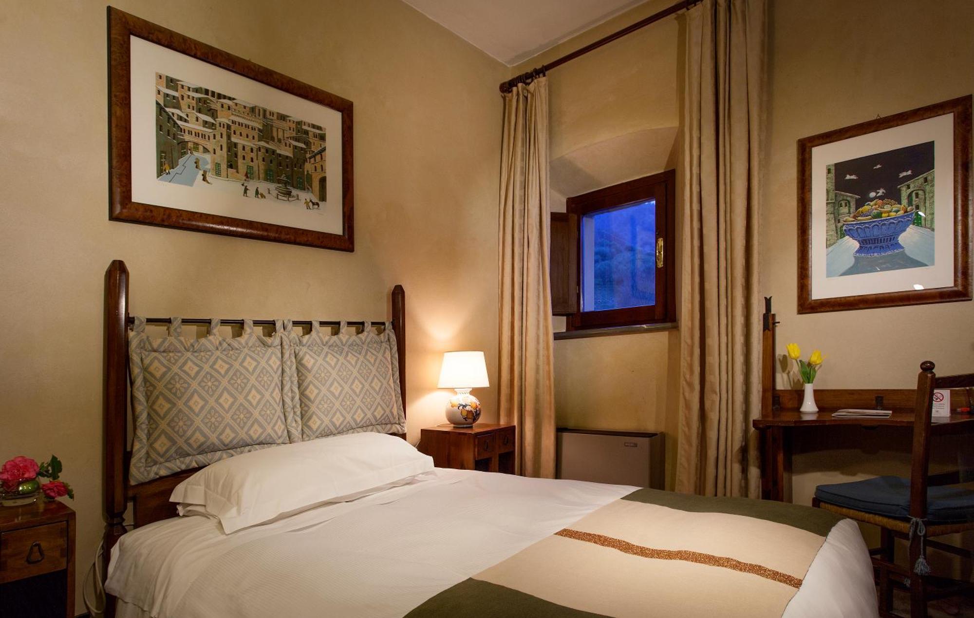 Single Room,413212827:JPEG